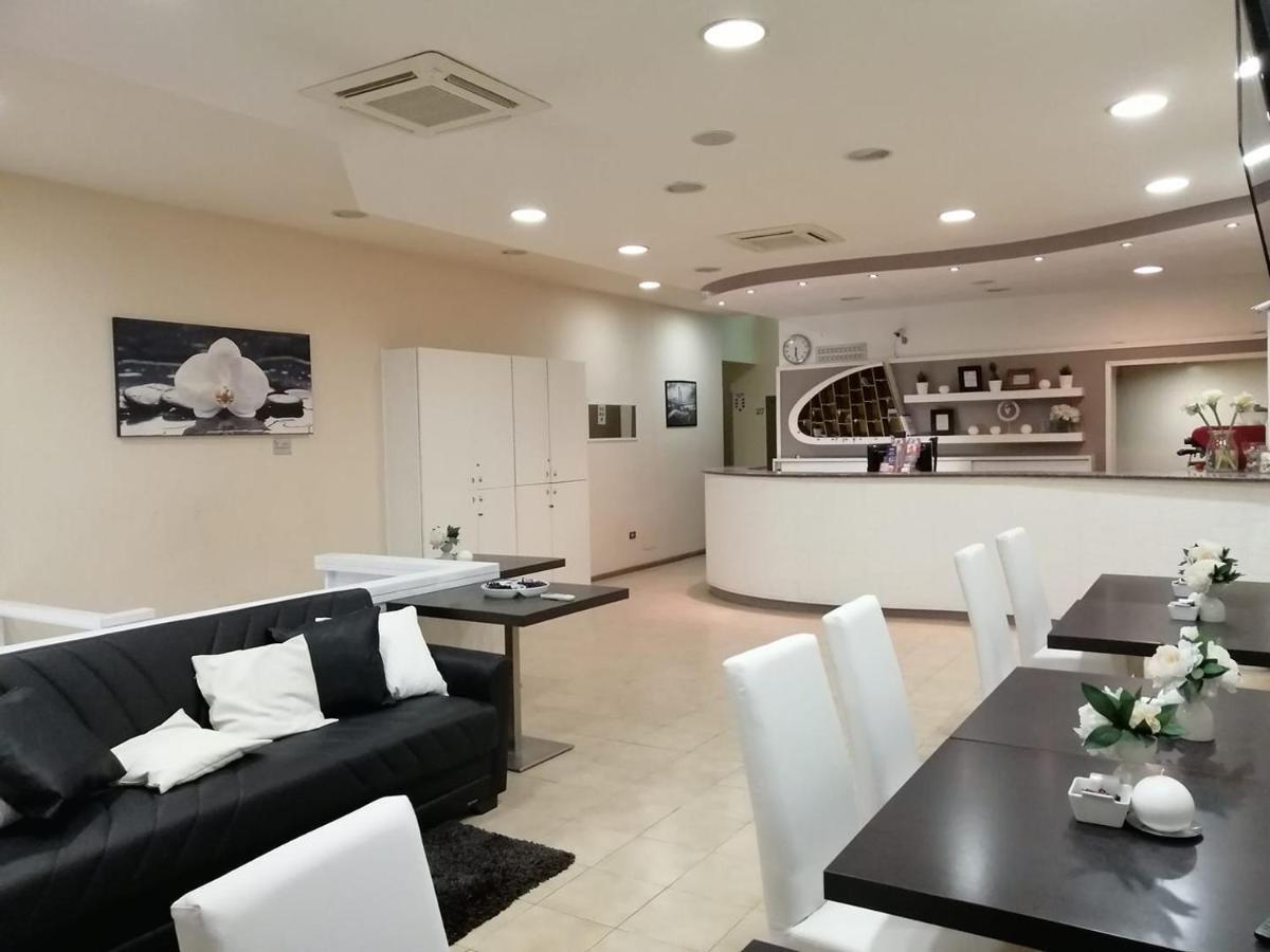 Hotel Centro 比森齐奥营 外观 照片